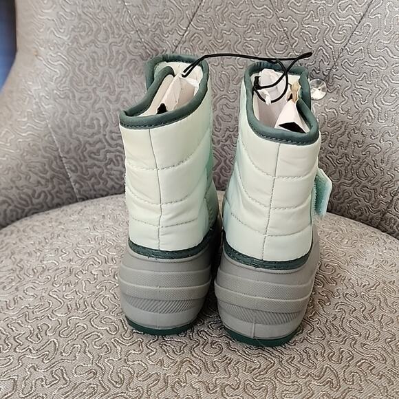 Cat & Jack Warm Waterproof Winter Boots, NWOT, Size Little Kids 7 - Picture 4 of 6